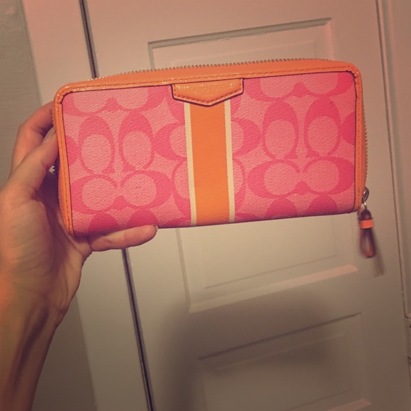 Adorable Coach wallet!
