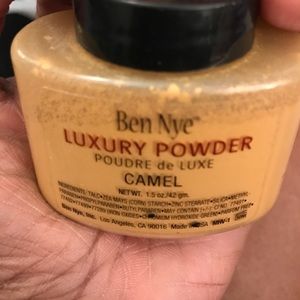 Camel Ben Nye Luxury Powder