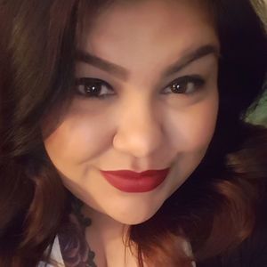 Meet your Posher, Chrystal