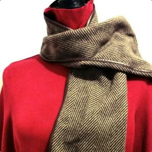 ✅ Nine West Scarf - Leather Trim Edge