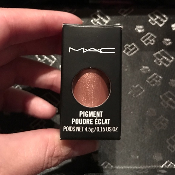 Mac pigment
