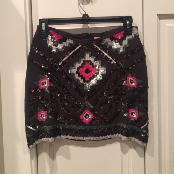 Black mini skirt with sequins