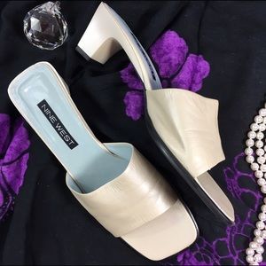 NINE WEST Champagne Dress Slides