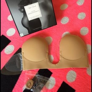 VS Style Secrets plunge bra