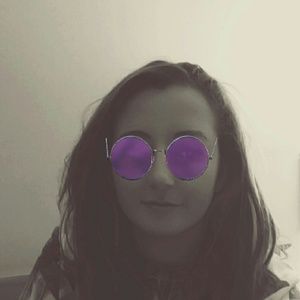 Meet your Posher, Shayna