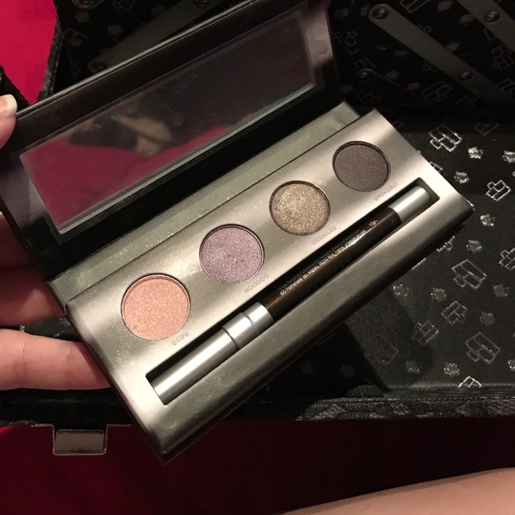 Urban decay eye shadow