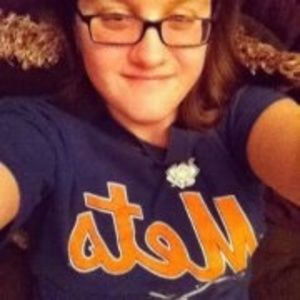 Meet your Posher, Carli