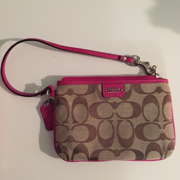 Coach wristlet - Picture 2 of 4