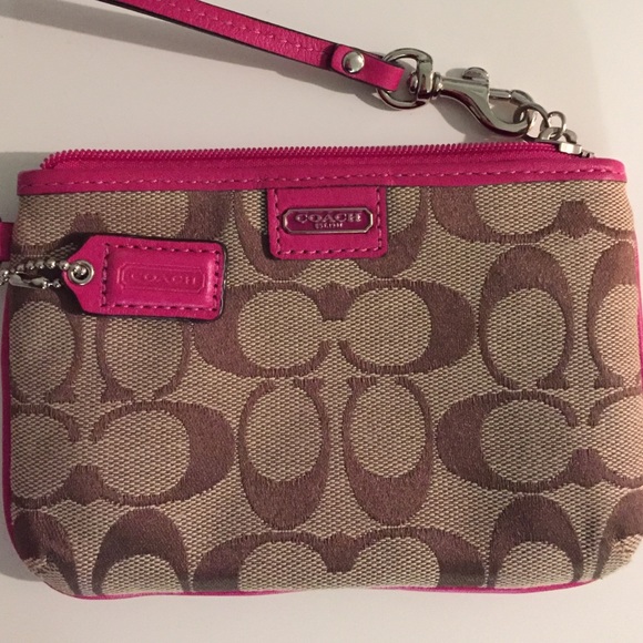 Coach wristlet - Picture 3 of 4