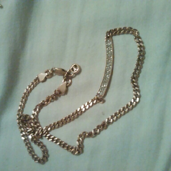 🚫🚫🚫✖✖✖ SOLD.✖✖🚫🚫🚫🚫Michael Kors necklace - Picture 3 of 3