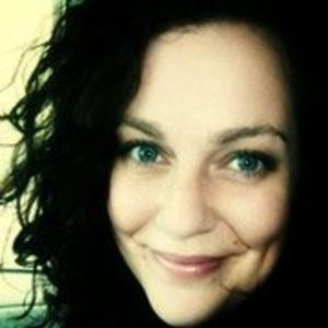 Meet your Posher, Joelle