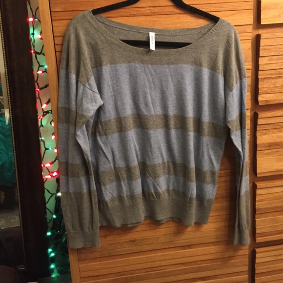 RVCA sweater
