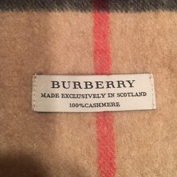 🛑sold🛑Authentic Burberry scarf - Picture 2 of 3