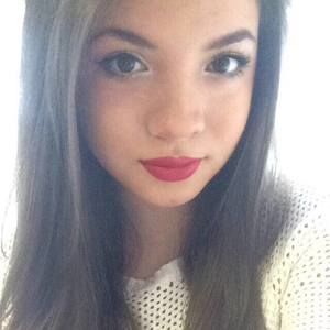 Meet your Posher, Daniela
