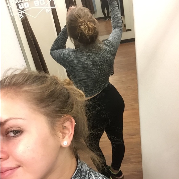 Meet your Posher, Natasha - Picture 3 of 4