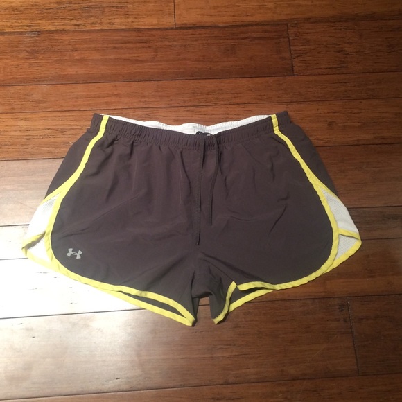 UnderArmor Shorts Size Large