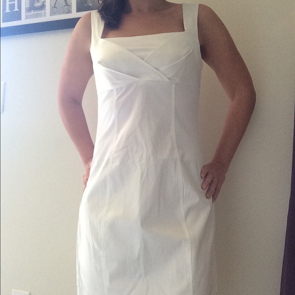 Women's semi-formal white dress