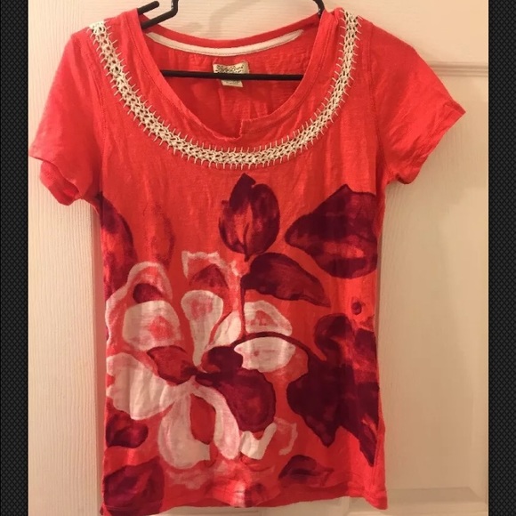 Lucky Brand Floral Ladies Shirt. Size Small
