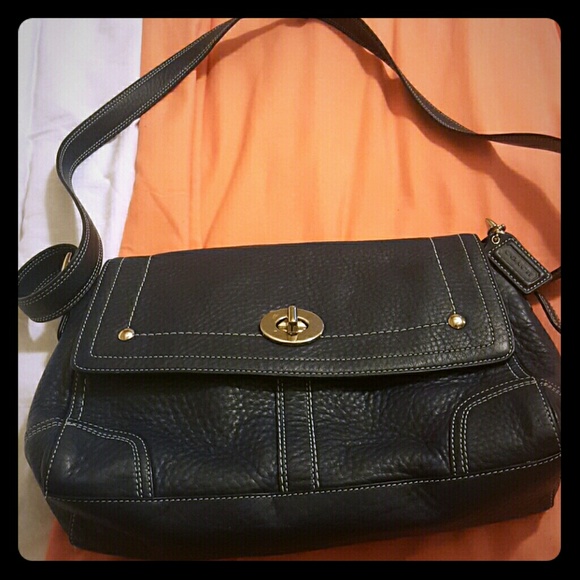 Authentic Coach Perse