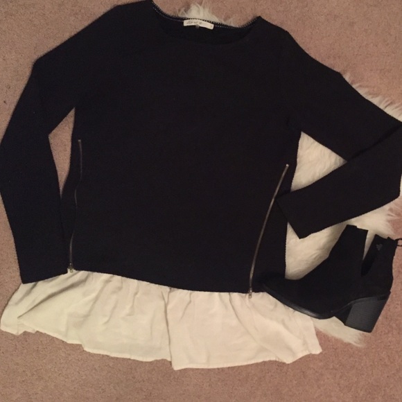 Black with contrast ruffle and zippers, comme toi