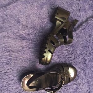 Black Platform Jellies