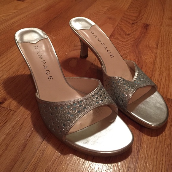 Rampage Silver & Aqua Sparkled Pump - Picture 2 of 4