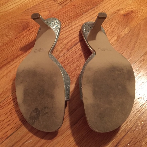 Rampage Silver & Aqua Sparkled Pump - Picture 3 of 4