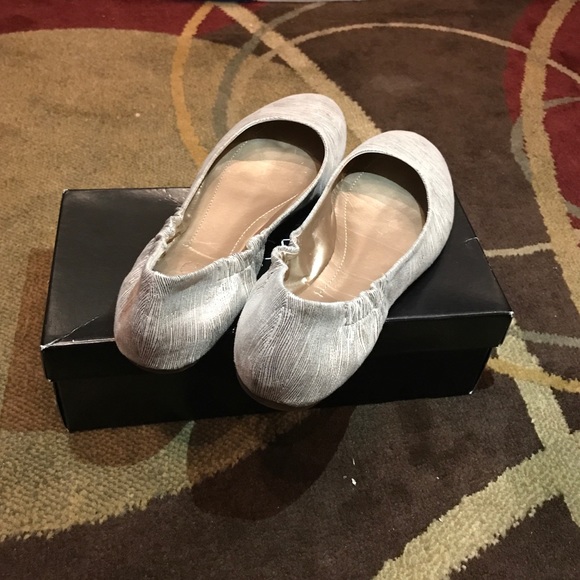 BCBG flats - Picture 2 of 4