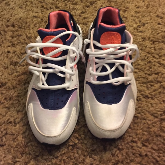 Nike women's hurrache