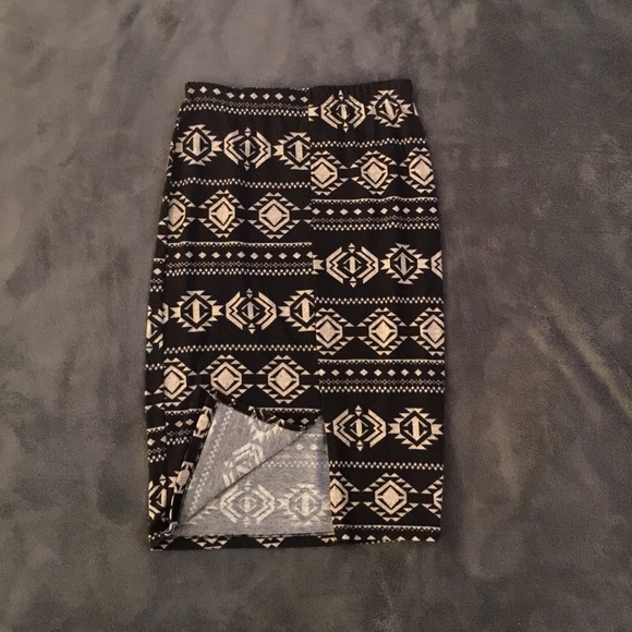 Skirt - Picture 3 of 3