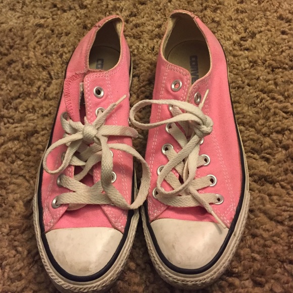 Pink converse