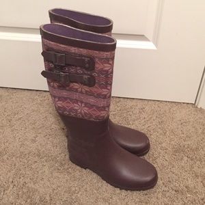 Ugg Rainboots Size 6