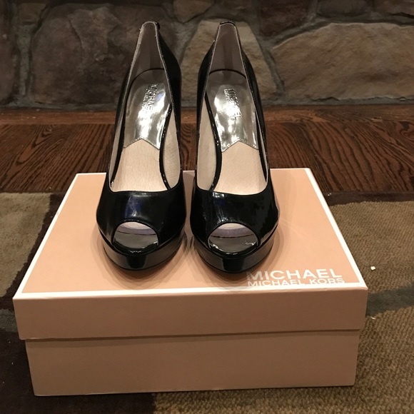 MICHAEL KORS HEELS - Picture 4 of 4