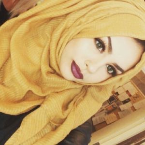 Meet your Posher, Yesmina