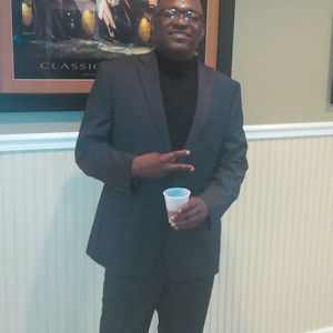 Meet your Posher, Eric