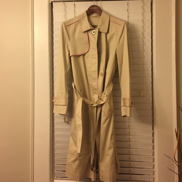 Coach raincoat - Picture 1 of 4