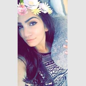 Meet your Posher, Ronika