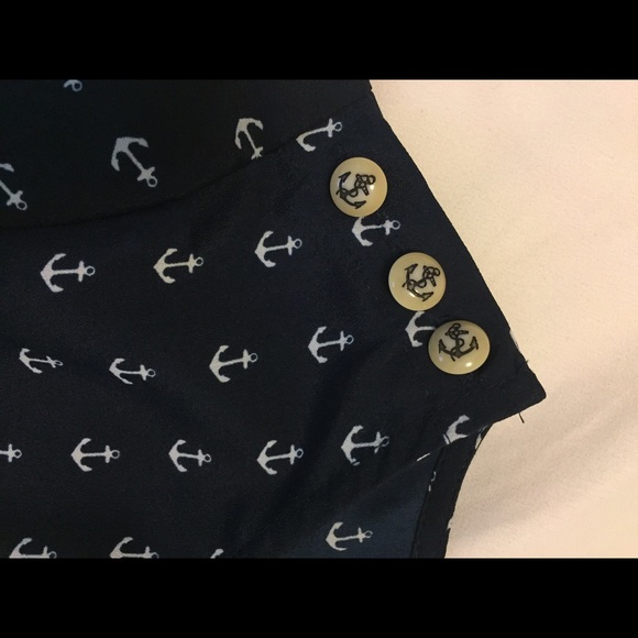Blouse - Picture 3 of 3