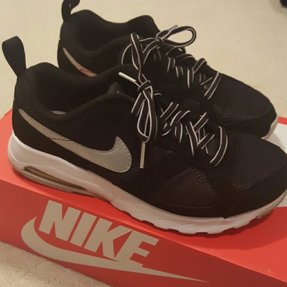 Woman's Nike Air Max Muse