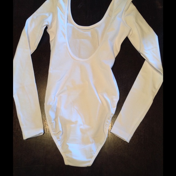 SALE AA longsleeve bodysuit winter white! - Picture 3 of 4