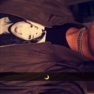 Meet your Posher, Janeesha