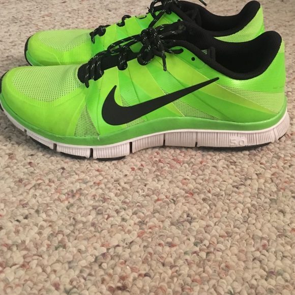 Men's Nike Free 5.0 Sneakers