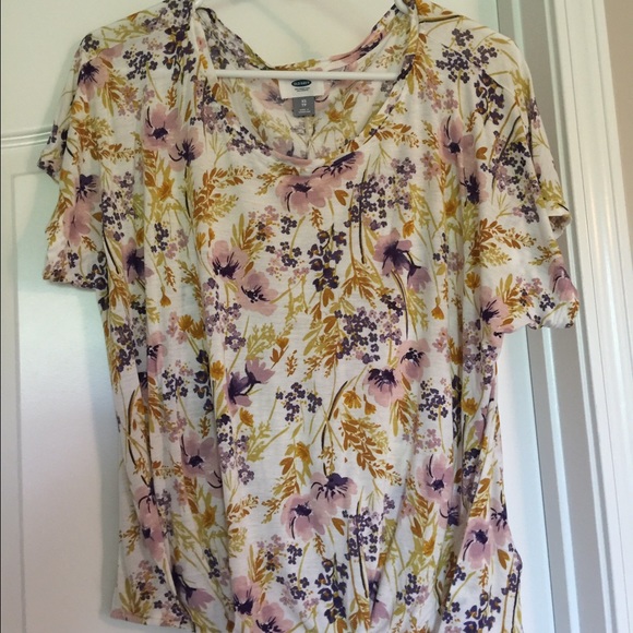 Floral top