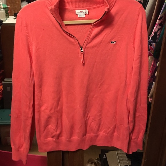 Vineyard vines sweater
