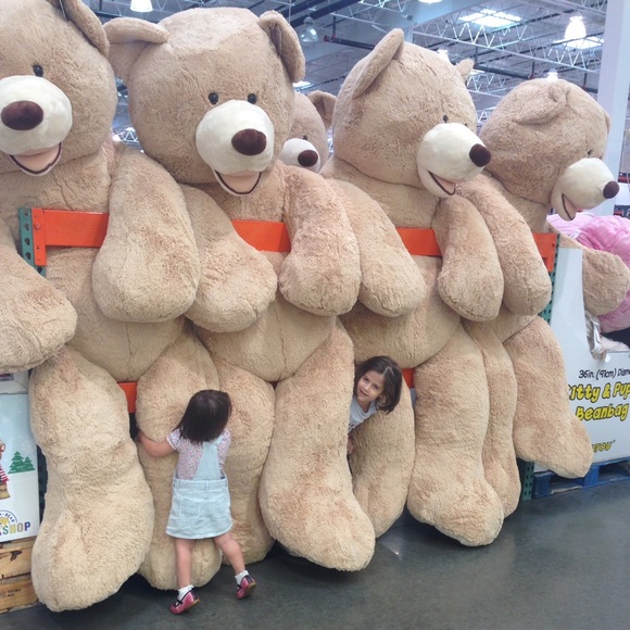 Meet your Posher, Esra