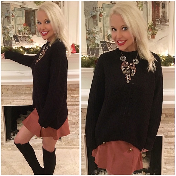 LAST 1❤️Gorgeous mock neck ribbed sweater! - Picture 3 of 4