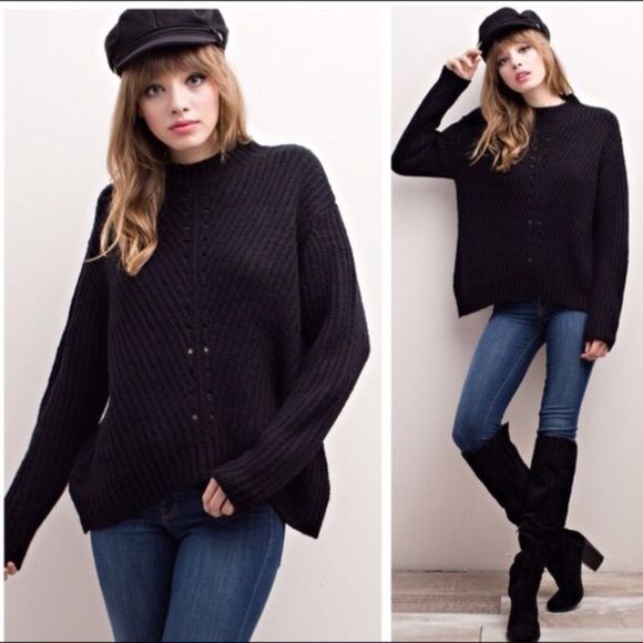 LAST 1❤️Gorgeous mock neck ribbed sweater! - Picture 2 of 4