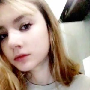 Meet your Posher, Mila