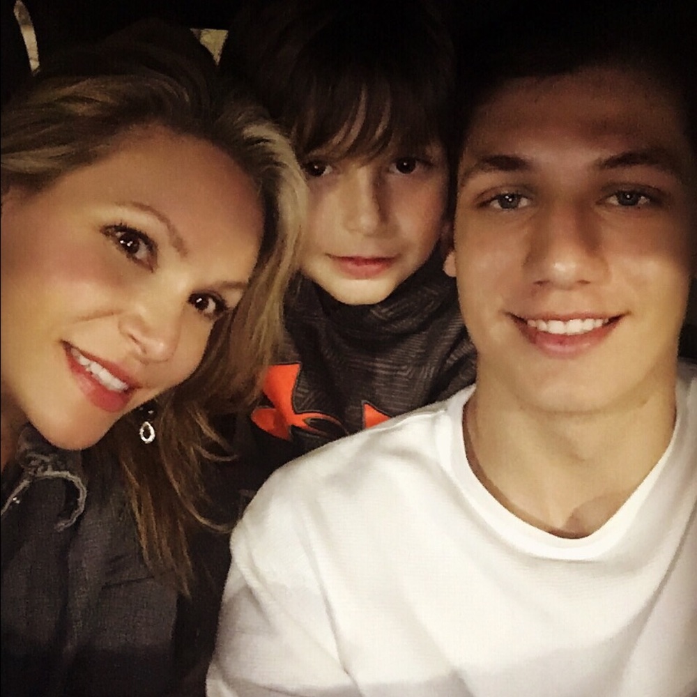 Meet your Posher, Lany