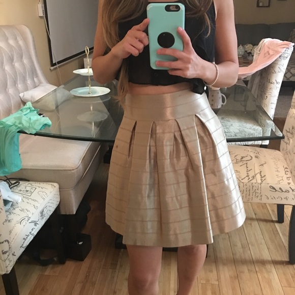 Gold flare skirt , worn once like new - Picture 1 of 1
